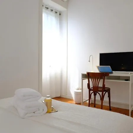 Lisbon City Villa-3